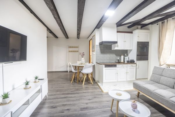 app-1-chambre95D2265E-6C58-1EB2-CB68-675CA2593483.jpg