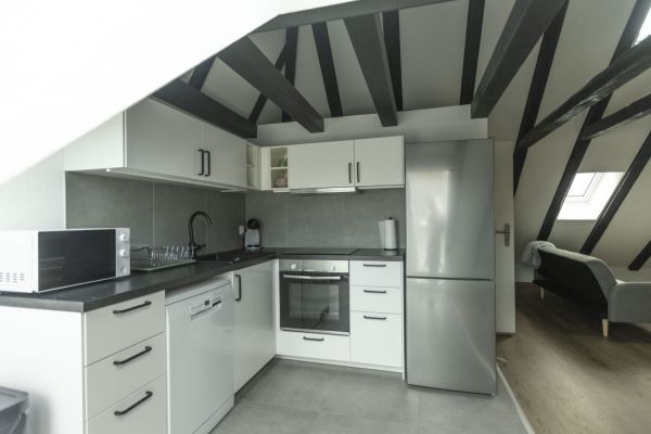 appartement-2chambres-balcon-3DCE49D95-D01E-6B04-67EC-61E8667D97A6.jpg