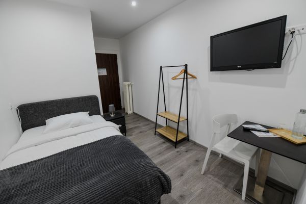 simple-wc-a-letage-2AAB1CA09-4DA8-E565-D308-D0E3E10B99D0.jpg